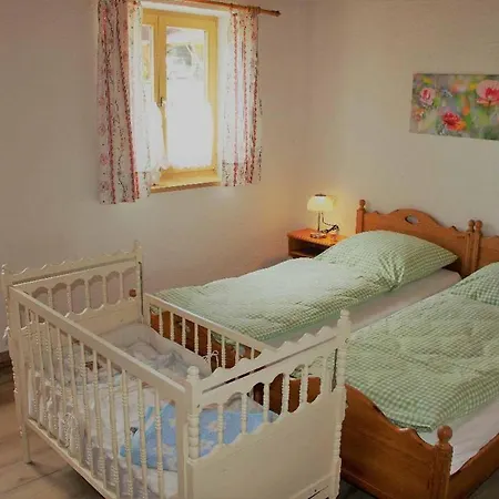 Apartment Ferienwohnung Weiss
