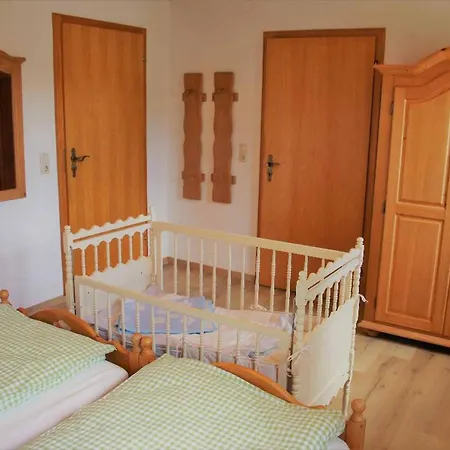 Apartment Ferienwohnung Weiss *