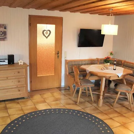 Apartment Ferienwohnung Weiss *