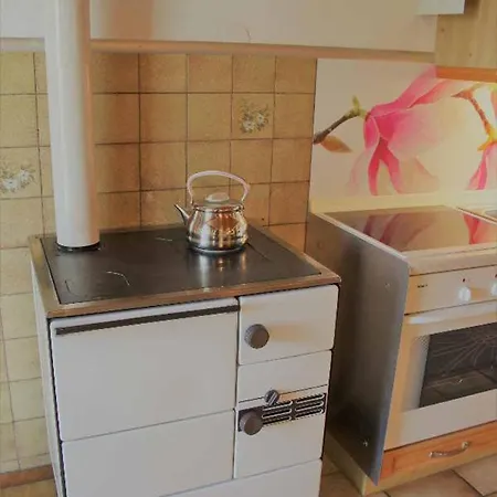 Ferienwohnung Weiss Apartment *