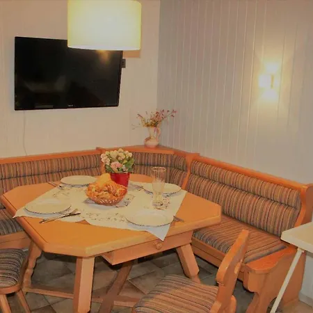 Ferienwohnung Weiß Apartment